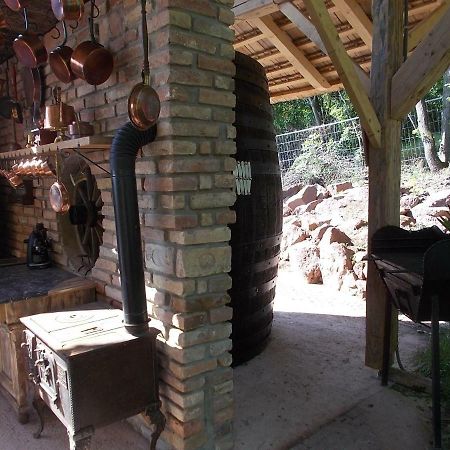 200 Eves Vendeghaz Βίλα Balatonalmádi Εξωτερικό φωτογραφία